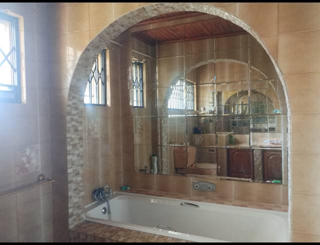 4 BEDROOM HOUSE FOR SALE IN UNITAS PARK